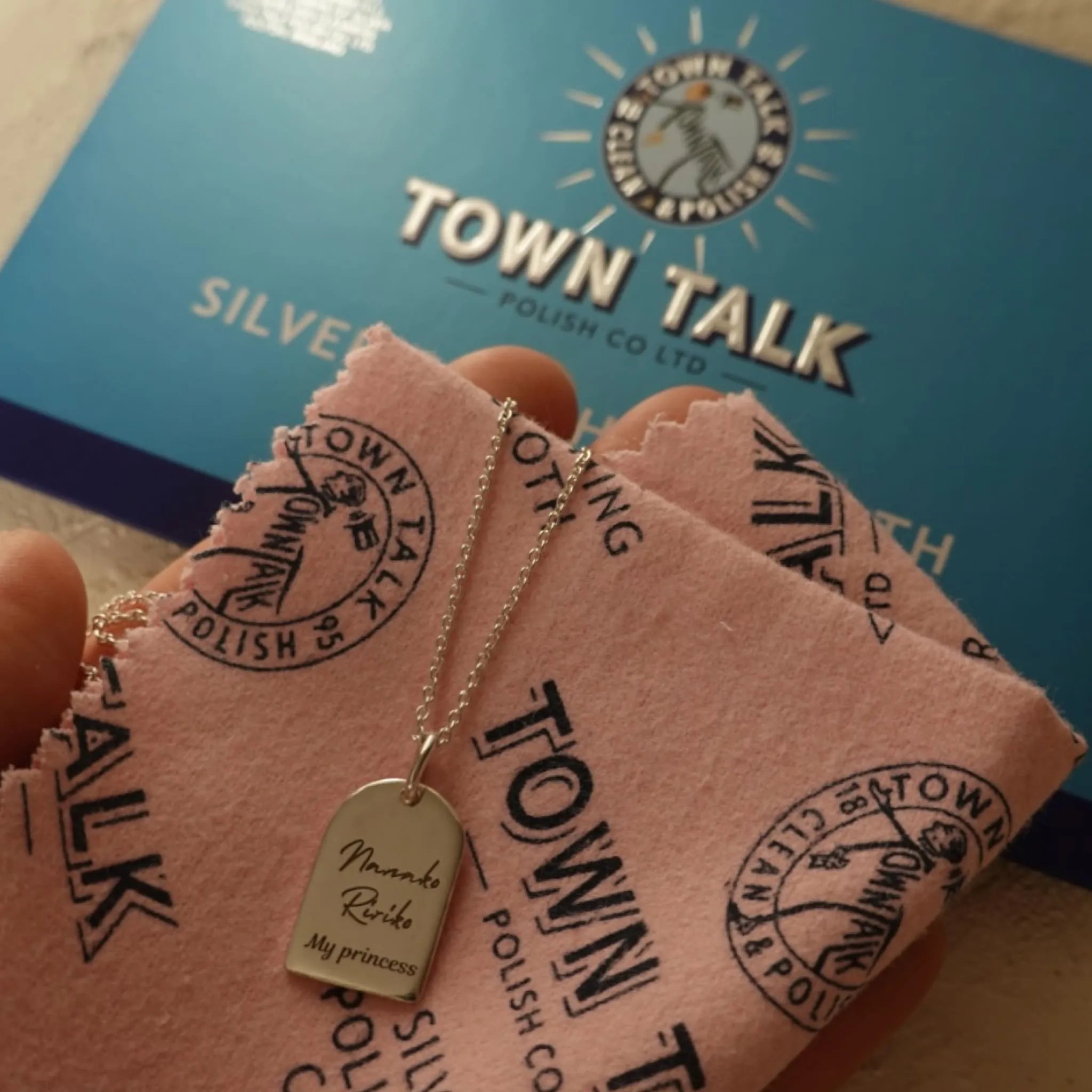 ロケットペンダント | EMBRACE | TOWN TALKシルバーポリッシュクロス